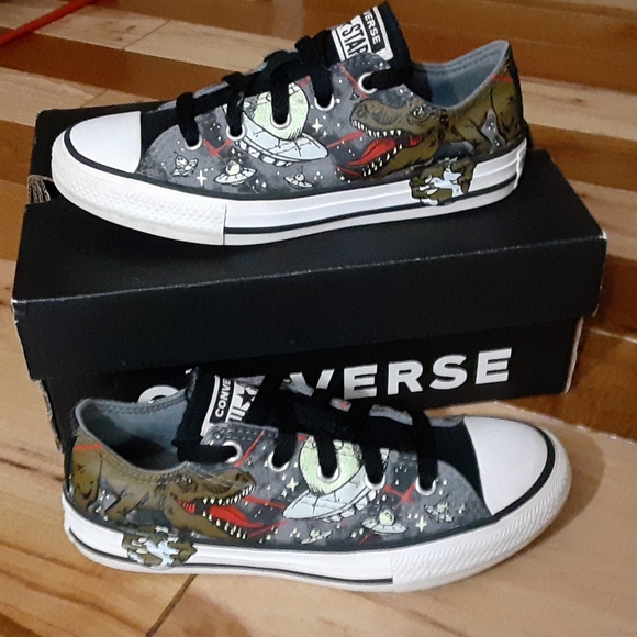dinosaur chuck taylors